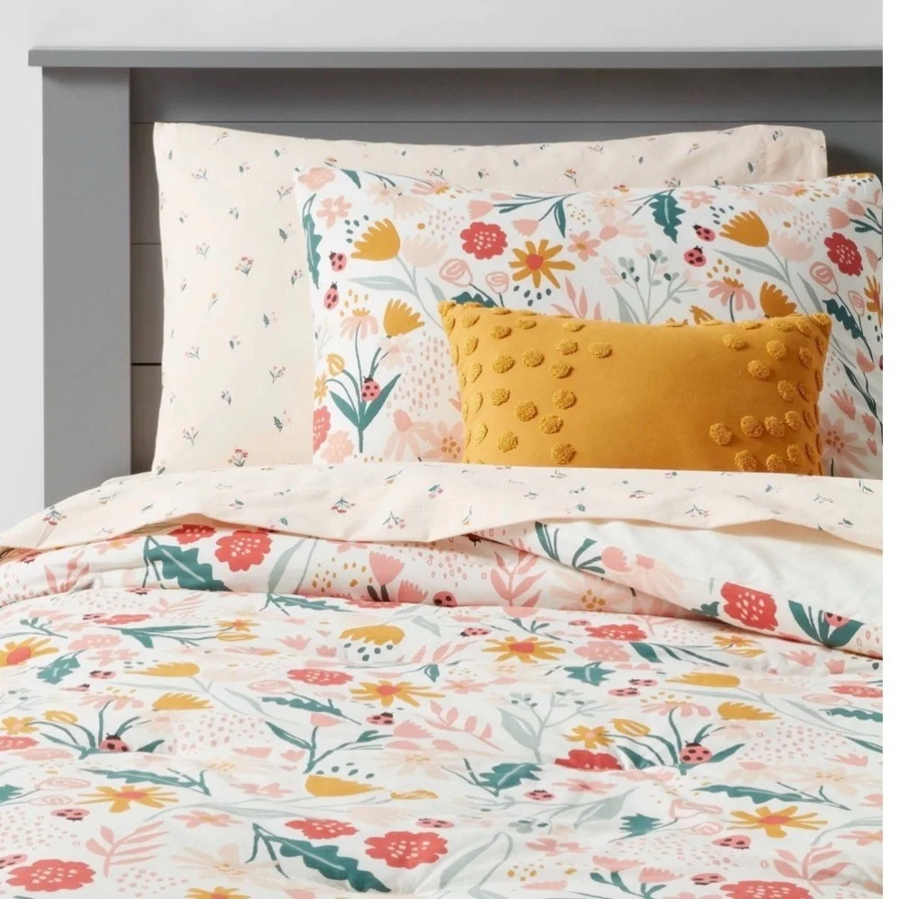 Pillowfort In the Garden Floral Comforter Bedding Set Queen 8pc NWT